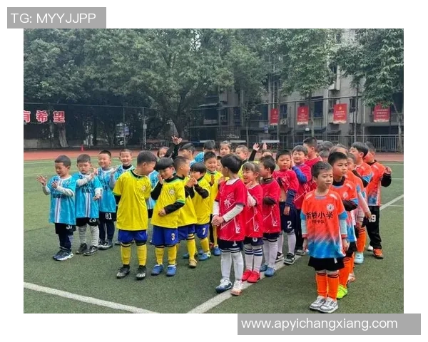 重庆足球队的节奏革新探索与实践推动地方足球发展新篇章