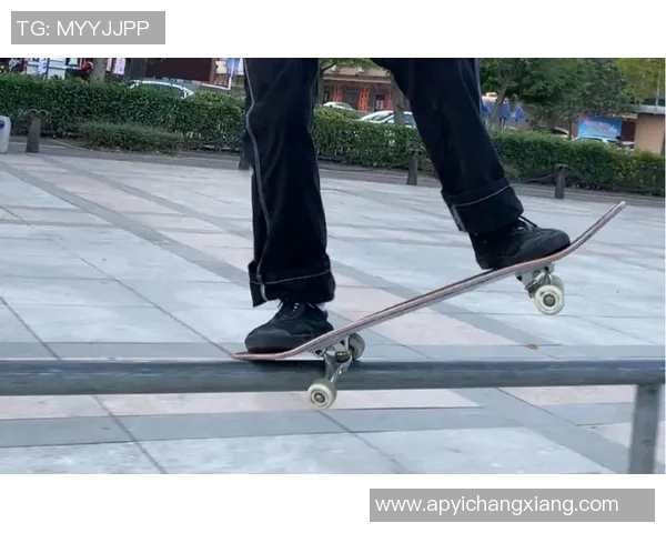 南京滑板队与成都滑板队赛后复盘展现力量对决的精彩瞬间与战术分析